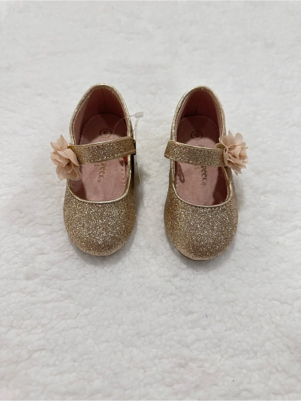 Girls Gold Glitter Shoes